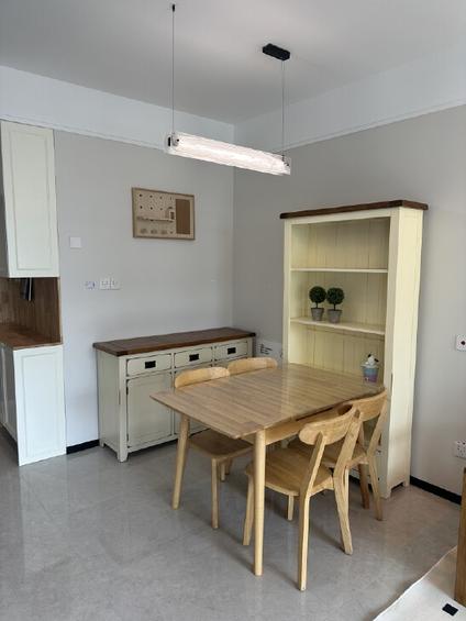 历下解放东路整租 绿地IFC中央公馆(B1-2区)2室2厅/90平/高楼层