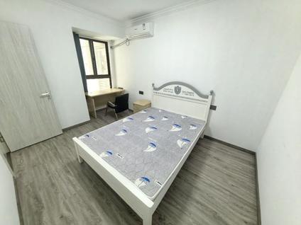 海陵城南整租 东润首府2室2厅/85平/低楼层