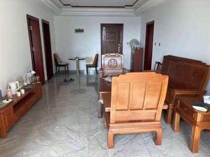 美兰国兴整租 海阔天空国瑞城(名仕苑)2室2厅/93平/中楼层