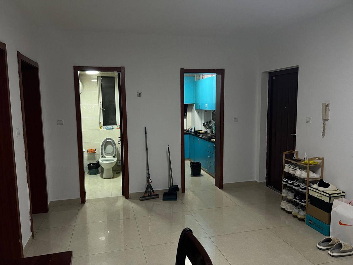 合租·荣尊堡国际俱乐部公寓