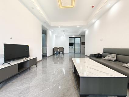 巴南龙洲湾整租 华润澜山望3室2厅/117平/低楼层