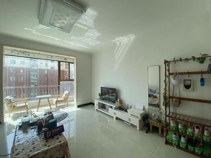 盐湖空港北区整租 明泽园2室2厅/95平/高楼层