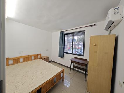 新吴长江路整租 景南苑小区1室1厅/30平/低楼层