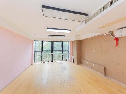 海淀公主坟西整租 新华联国际公寓1室1厅/47平/中楼层