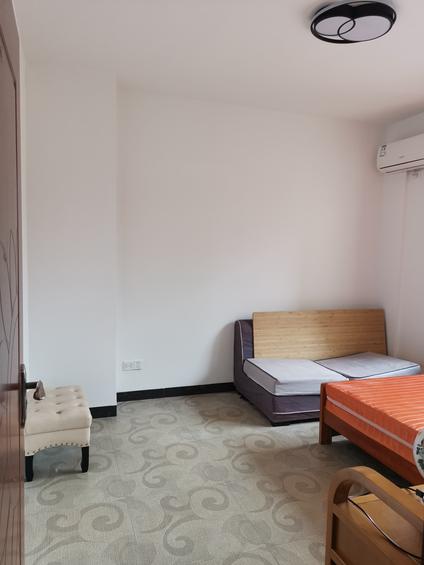 南海松岗整租 嘉景华庭2室2厅/86平/顶层