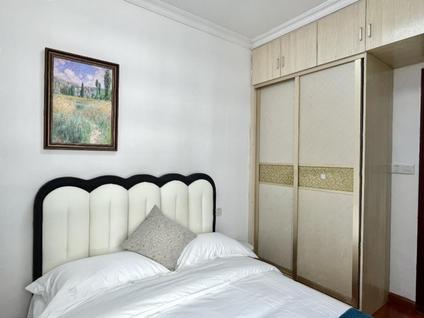 南明花果园整租 花果园(E区)3室1厅/90平/高楼层