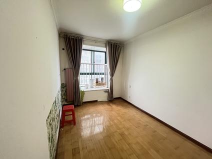 卧龙卧龙老城整租 亿安月新苑3室2厅/144平/中楼层