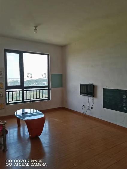 栖霞尧化门整租 上铁月桂园2室2厅/94平/高楼层