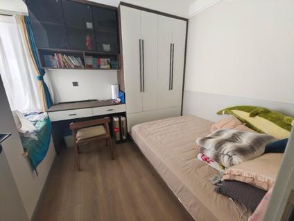 官渡福保片区整租 北大资源颐和18983室2厅/140平/中楼层