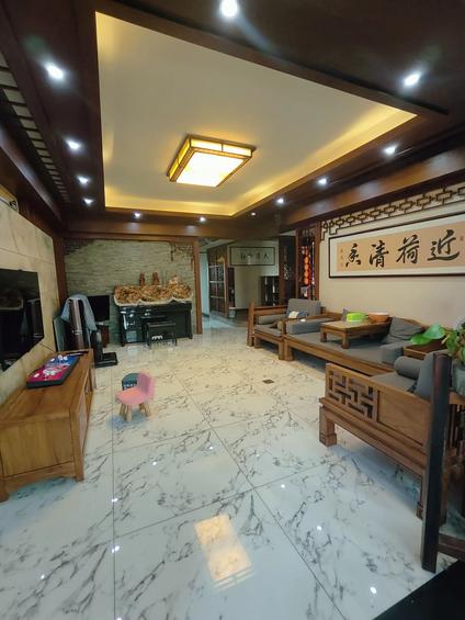 芦淞神龙公园整租 汇侨文化园3室2厅/139平/中楼层