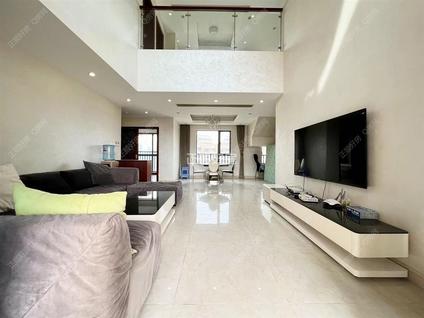 香洲横琴整租 华融琴海湾5室3厅/195平/高楼层