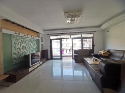 新会中心城区整租 明翠新村4室2厅/201平/中楼层