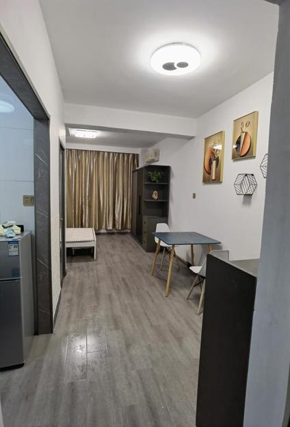 椒江中央商务区整租 东京湾(自由城)1室1厅/37平/高楼层