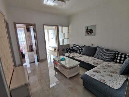 岱岳万达广场整租 华易青年城2室1厅/80平/高楼层