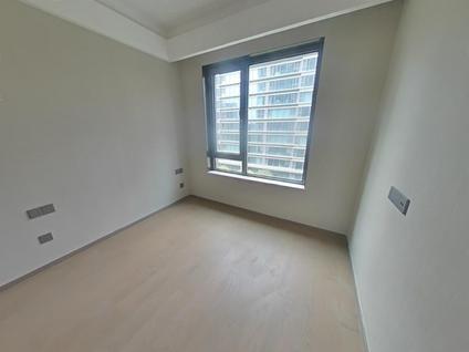 长安沣东新城整租 海逸长洲A区4室2厅/161平/中楼层