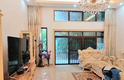 天涯天涯区整租 凤凰水城凤凰湾4室2厅/300平/底层