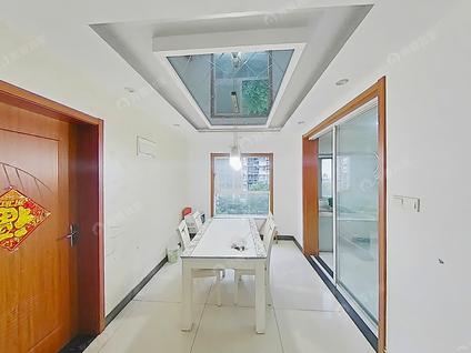 六合龙池街道整租 荣盛茉莉苑2室2厅/110平/中楼层