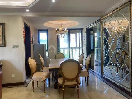 房山阎村整租 绿城百合公寓4室2厅/193平/中楼层