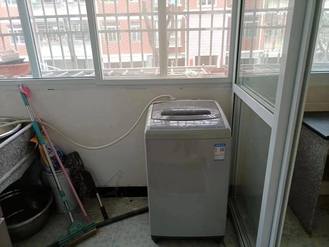 整租·潜水河畔