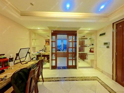 香洲吉大整租 景山壹号3室2厅/142平/中楼层