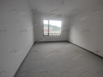 鹿城黄龙整租 双桥小区3室2厅/143平/中楼层