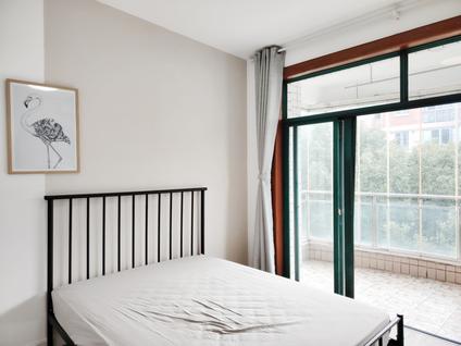 闵行莘庄合租 春申城(华丽家园)4室1厅/13平/高楼层