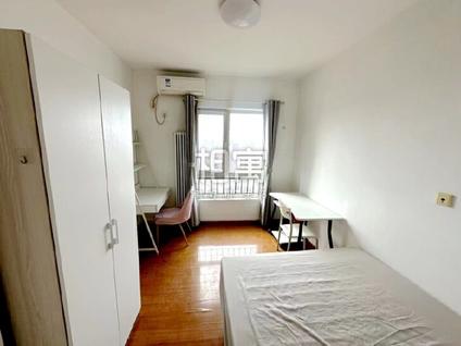 丰台角门合租 阳光花园3室1厅/20平/高楼层