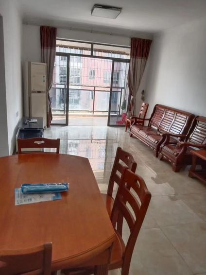 端州城东新区整租 盛庭雅苑3室2厅/110平/中楼层