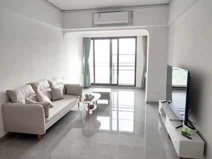 龙湖东海岸整租 海璟天翡2室2厅/88平/低楼层