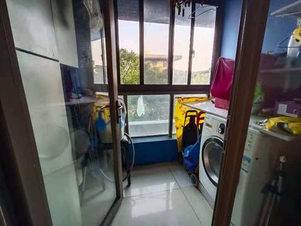 闵行浦江镇整租 华侨城(二期江栀路500弄）2室1厅/81平/低楼层