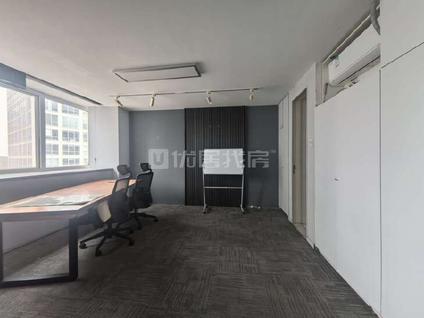 朝阳建国门外整租 建外SOHO(东区)1室1厅/98平/中楼层