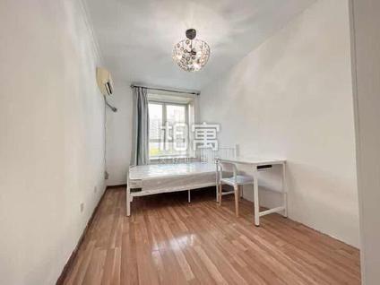 朝阳亚运村合租 阳光新干线4室4厅/15平/低楼层