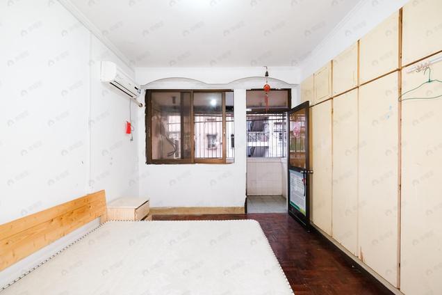 北京标准两房顶楼房子,南北通透,简单装修,三坊七巷3室2厅 | 67.59㎡ | 南 北 | 善化新村高楼层/共7层