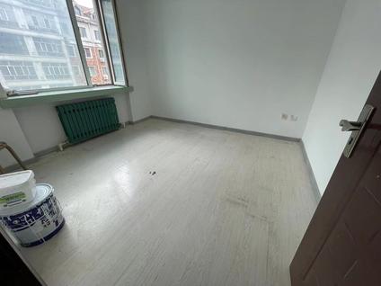 南岗学府整租 征仪路花园小区(B区)3室1厅/104平/中楼层