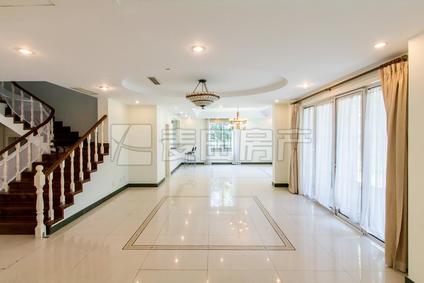 顺义中央别墅区整租 优山美地(B区)3室2厅/574平/低楼层