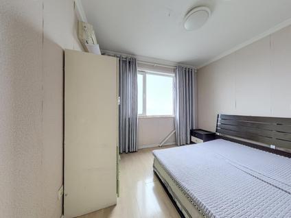 雁塔曲江大道整租 中海观园B区3室2厅/136平/高楼层