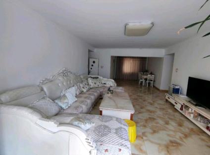 城西海湖新区整租 海宏一号D区3室2厅/168平/低楼层