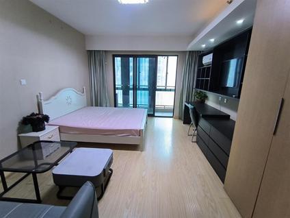 金凤森林公园整租 森林半岛(45克拉)1室1厅/60平/中楼层