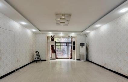 岳阳楼岳阳楼整租 花板湖小区3室2厅/146平/地下