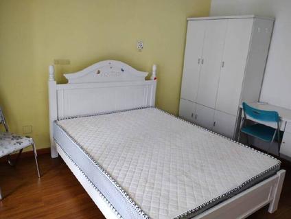 闵行梅陇合租 上海晶城(晶欣坊)3室3厅/10平/中楼层