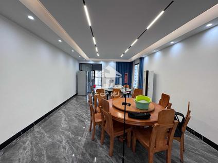 兴宁三塘整租 嘉和城(高迪公馆)4室3厅/228平/中楼层