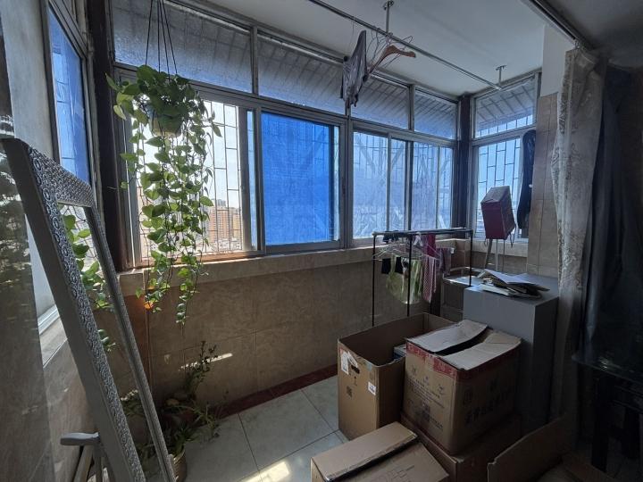 整租·虹冠大厦