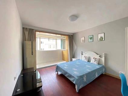 石景山苹果园合租 首钢金顶街(五区)3室1厅/108平/低楼层