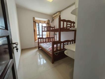 美兰国兴整租 盛达景都二期4室2厅/144平/中楼层