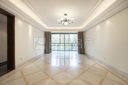 朝阳北苑整租 万达大湖公馆3室2厅/217平/低楼层