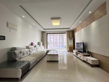 德城康博整租 玫瑰公馆3室2厅/123平/中楼层