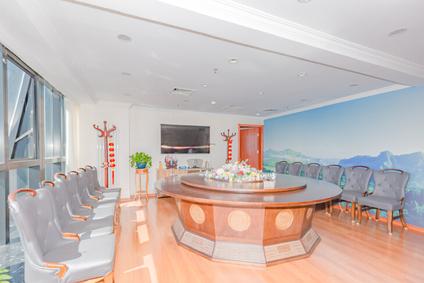 海淀公主坟西整租 新华联国际公寓3室2厅/171平/中楼层