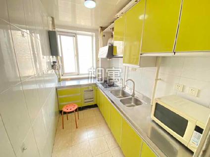 海淀魏公村合租 北三环西路47号院3室1厅/22平/高楼层