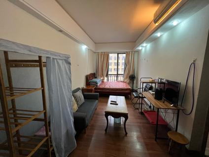 江城江城整租 马德里1室0厅/38平/高楼层