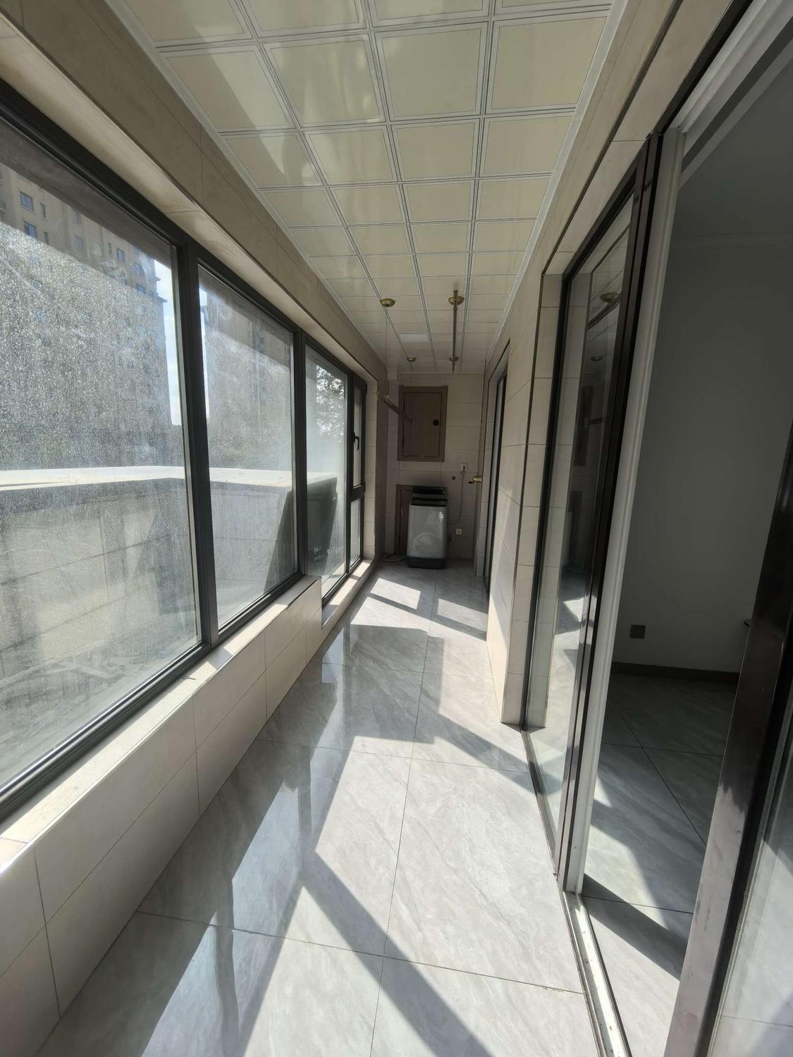 整租·御湖蓝湾